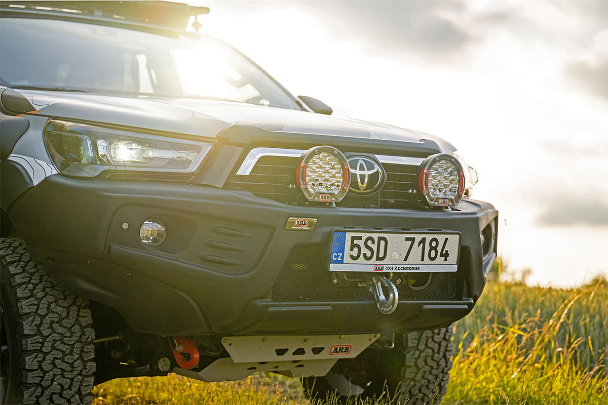 ARB SmartBar StealthBar Bull Bar for Toyota Hilux